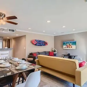 Awesome 3br 2bth 1 Block To C2 Newport Beach